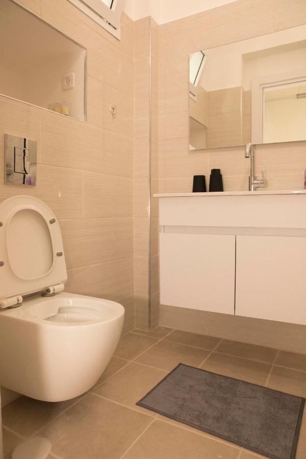 Beautiful Tel-Aviv Port & Beach Dizzengoff Apartments - Host By Bookiz Екстериор снимка